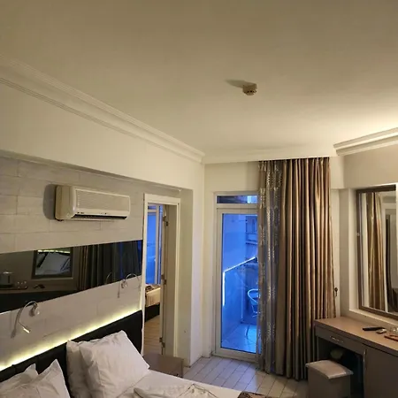 Cleopatra Hotel 3*