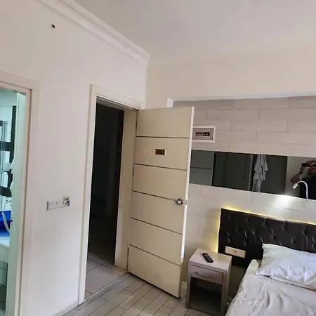 Cleopatra Hotel 3*